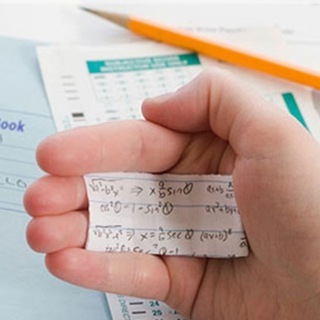 Логотип @techchsh - Tech Cheat Sheet