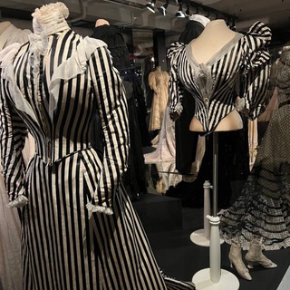 Логотип @teginfashionhousee - Архив