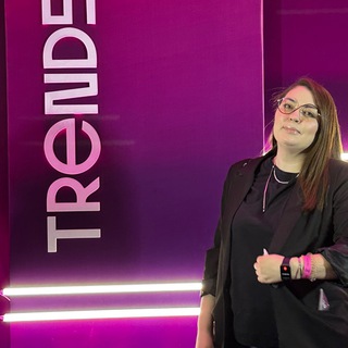 Логотип @telefonvruke - Козицина про соцсети (ех. Телефон прирос к руке)