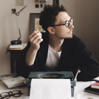 Логотип @telegreshetov - РЕШЕТОВ