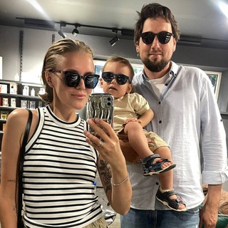 Логотип @temnayaloshadkastore - Темная🐴 и Полина Вебер