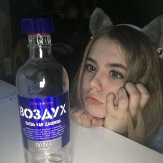 Логотип @ten_bottles - 10 бутылок водки