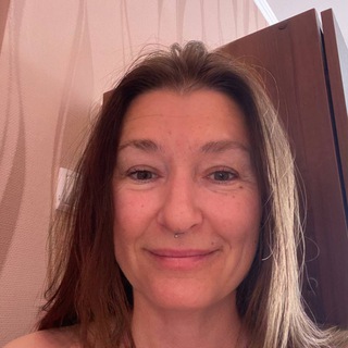 Логотип @tetyaazina - Тётя Зина