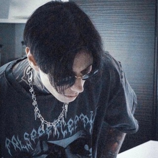 Логотип @tgriverxicon - 𝗋𝗂𝗏𝖾𝗋𝗑𝗂𝖼𝗈𝗇🔮