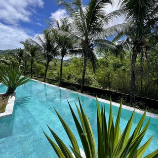 Логотип @thaimixchat - Пхукет 🍀 Недвижимость & Транспорт