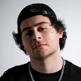 Логотип @thekarenice - Кэри Найс