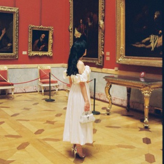 Логотип @thepeterburg - Питерская Пчёлка