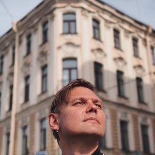 Логотип @therealtesli - Максим Тесли