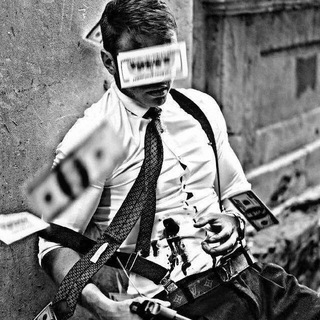 Логотип @theshowstopperr - 𝐅𝐚𝐤𝐞🎭 𝐋𝐨𝐯𝐞 ♾