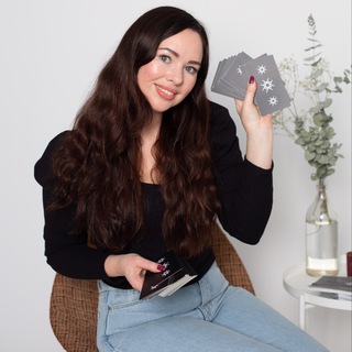 Логотип @thetarot - Таро с Кристиной Эридан