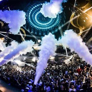 Логотип @theworkinchina - Работа в Китае танцоры модели go go