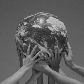 Логотип @theworldandthepalm - Мир у нас на ладони