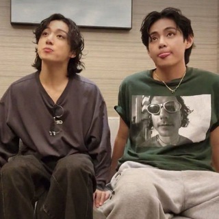 Логотип @timefreezevs - замедление/темы