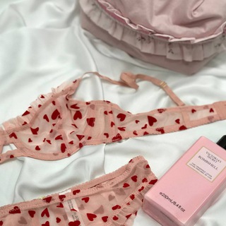 Логотип @tina1111111111111 - Tina💗Товар в свободной продаже