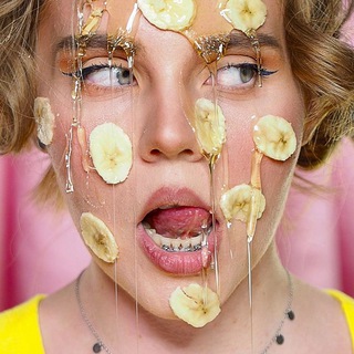 Логотип @tinabukreeva - Тина Букреева