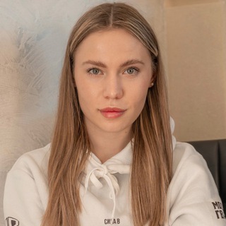Логотип @tipapodluzhnaya - Харцызский типаблогер
