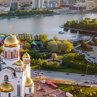 Логотип @tipichny_ecaterinburgh - Типичный Екатеринбург