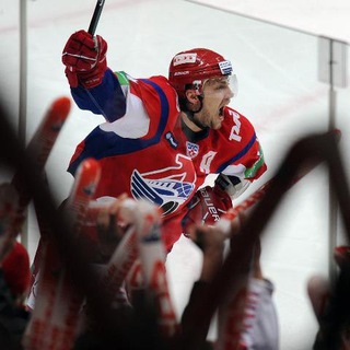 Логотип @tips_hokey - Гараж Вовченко