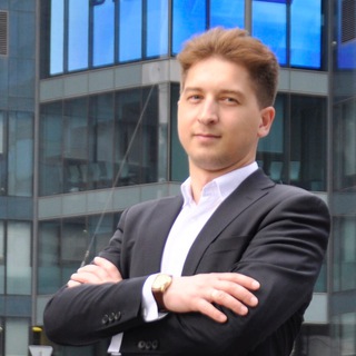 Логотип @tkahev_maksim - Ткачев Максим