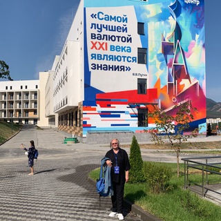 Логотип @tlatovao - Утро школьное, здравствуй!🏫🎓🏫
