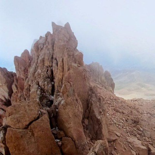 Логотип @tmounthum - Туризм, альпинизм, гуманизм 🔞