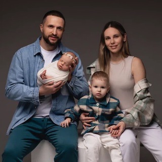 Логотип @toderika77 - Вася и Тоня Тодерика