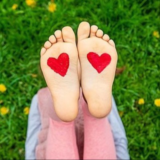 Логотип @toesnheels - Пальцы и пятки