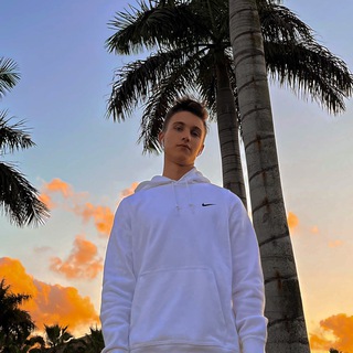 Логотип @tomas_america - Tomas_America🇺🇸🗽