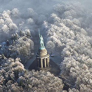 Логотип @tomeichhorn - Tom Eichhorn - Gnadenlos