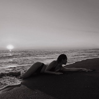 Логотип @tomiriskhassenova - Finesse