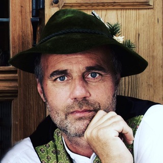 Логотип @tonibartl - Toni Bartl Projekte