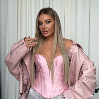 Логотип @topoeva_olesya - Топоева Олеся. Стиль. Мода. Тренды. Вдохновение.