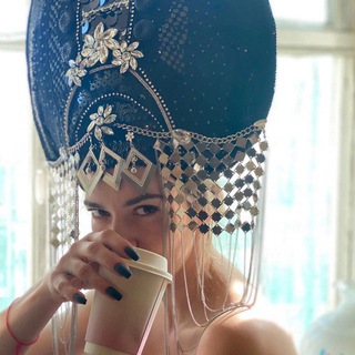 Логотип @toptogo - Таня, куда сходить в Питере?