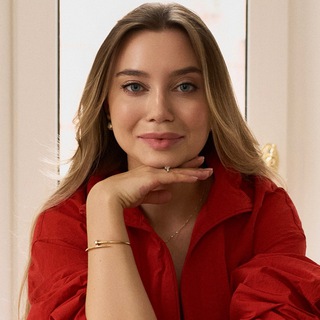 Логотип @toryviktoria - Занята собой