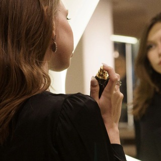 Логотип @totvaruu - Варюша и её Таро |🫀