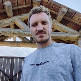 Логотип @tovarishrez - Товарищ режиссёр