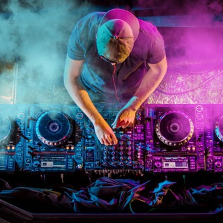 Логотип @track1012002 - Клубная музика, ремикси, track😎😎🇺🇦🇺🇦🇺🇦. Music, Remix