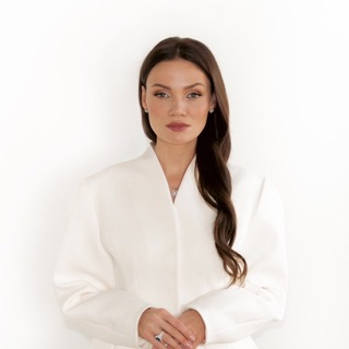 Логотип @trademarketinger - Та самая Романенко
