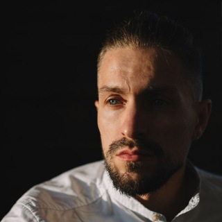 Логотип @tradetalksru - Юра Ли