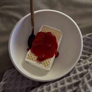 Логотип @tramvay_detstva - Барбарская Хроника 🧸