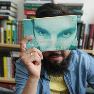 Логотип @translated_by_v_kuch - translated by