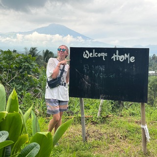 Логотип @travel_bomzh - 🌍 ребёнок Земли