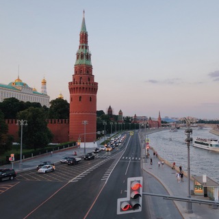 Логотип @travelaroundmoscow - По Москве и окрестностям 🌇