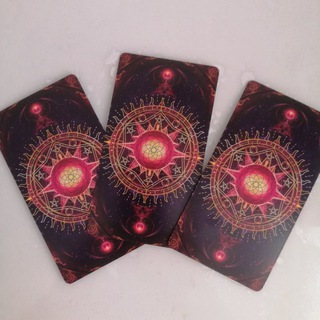 Логотип @traveling_eng - Таро с Анной Сорокиной