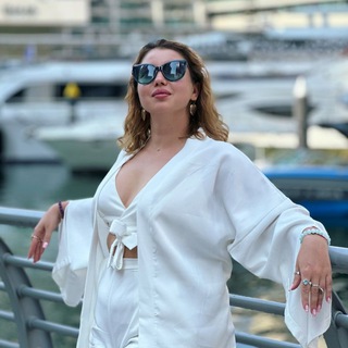 Логотип @traveling_with_ekaterina - Осознанные путешествия с Екатериной Клюевой-Беловой