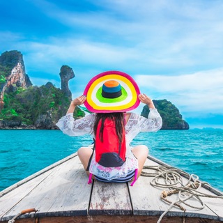 Логотип @travelworldlive - Travel 🏝 канал о путешествиях и туризме