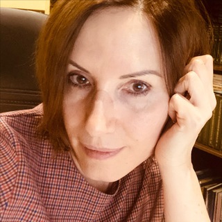 Логотип @travkova - Она старалась (с)