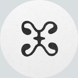 Логотип @traxual - traxual