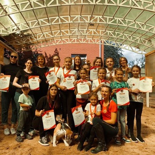 Логотип @treneralena - ~🏇Полезные советы по Конному спорту 🧐 Тренер Алëна🏇~