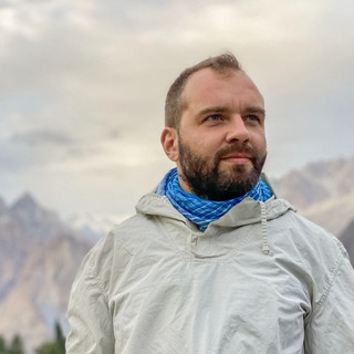 Логотип @tripsandquips - Trips and Quips